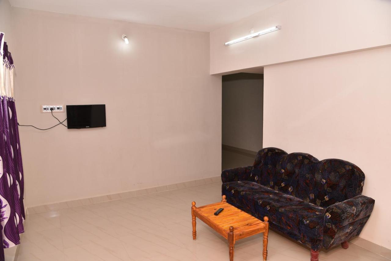 Thirumalai Home Stay - Group & Family Stay Room Vl Swami Malai Temple Kumbakonam Exterior photo